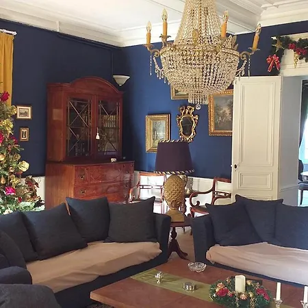 Le Clos Bourbon Bed & Breakfast *